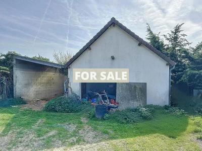 Detached House with Garden by the Coast