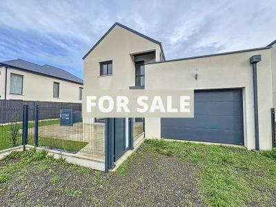 New Build Detached House with Garden