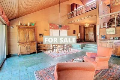 Detached Country House with Land