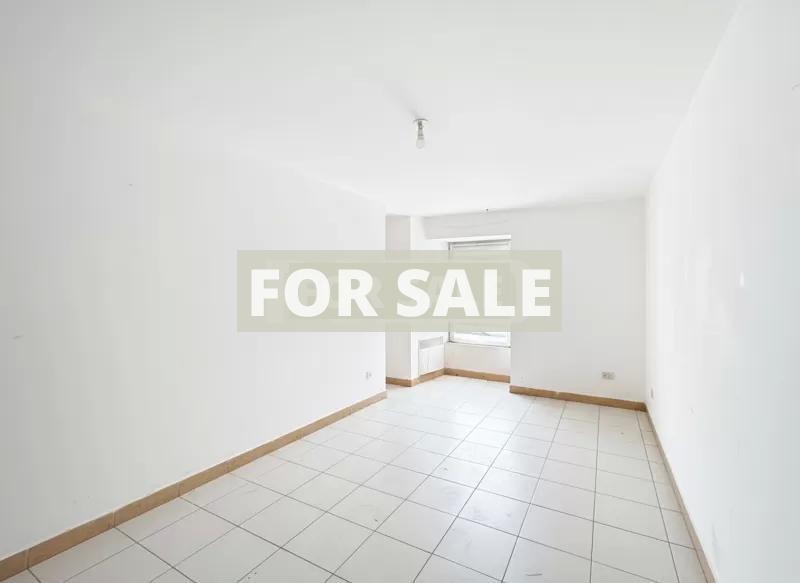 Detached Country House with Open Views