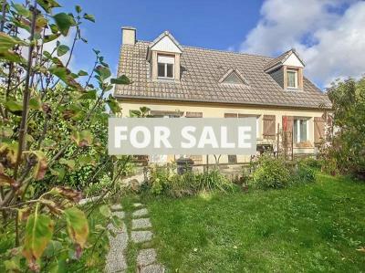 Detached House with Garden