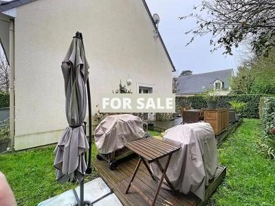 Beautiful House Inside and Out with Garden