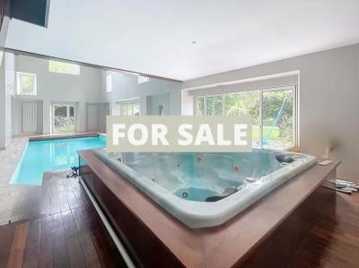 Manor House with Indoor Pool and Lake