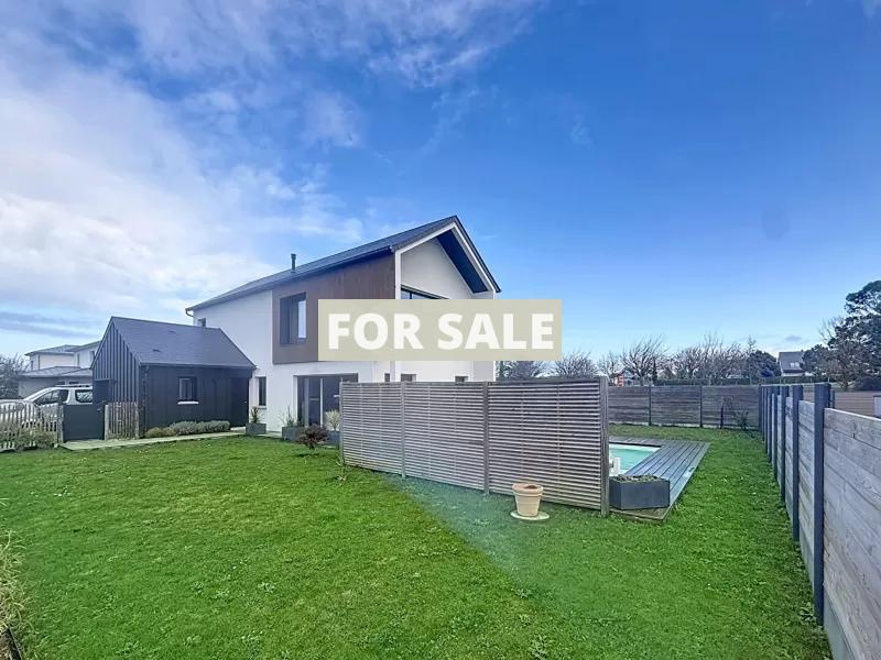 Contemporary Detached House with Pool by the Coast