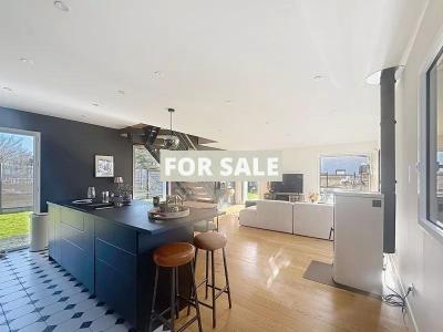 Contemporary Detached House with Pool by the Coast