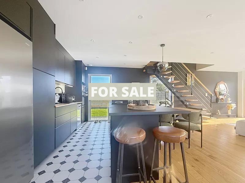 Contemporary Detached House with Pool by the Coast