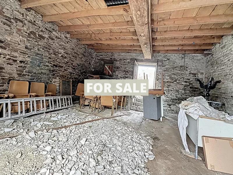 Traditional House with Garden by the Coast