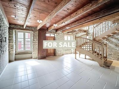 Traditional House with Garden by the Coast