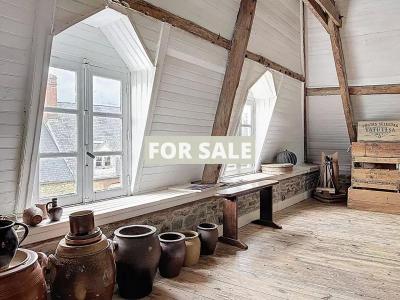 Traditional House with Garden by the Coast