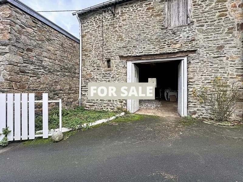Traditional House with Garden by the Coast
