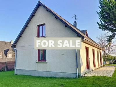 Modern Detached House with Garden