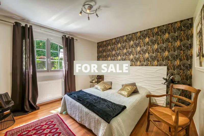 Beautiful Detached Rural House with Landscaped Garden