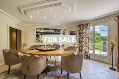 Beautiful Detached Rural House with Landscaped Garden