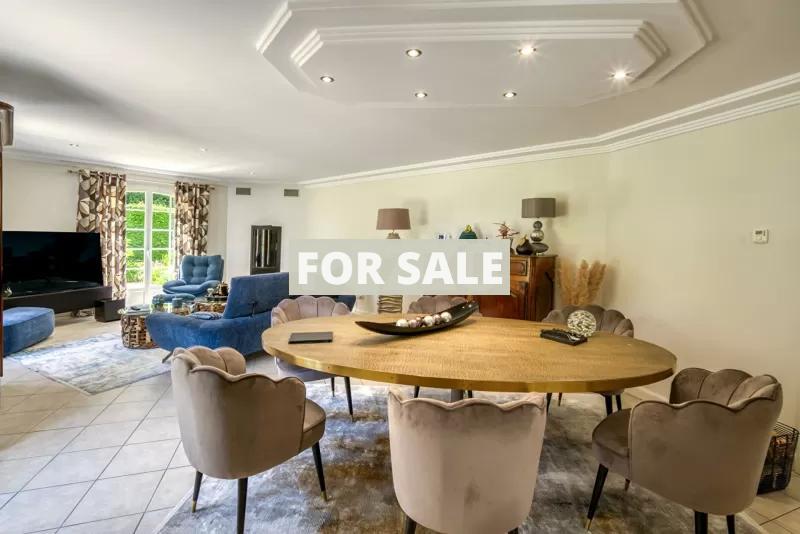 Beautiful Detached Rural House with Landscaped Garden