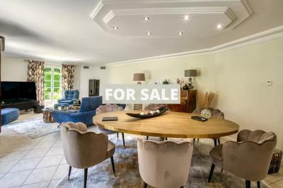 Beautiful Detached Rural House with Landscaped Garden