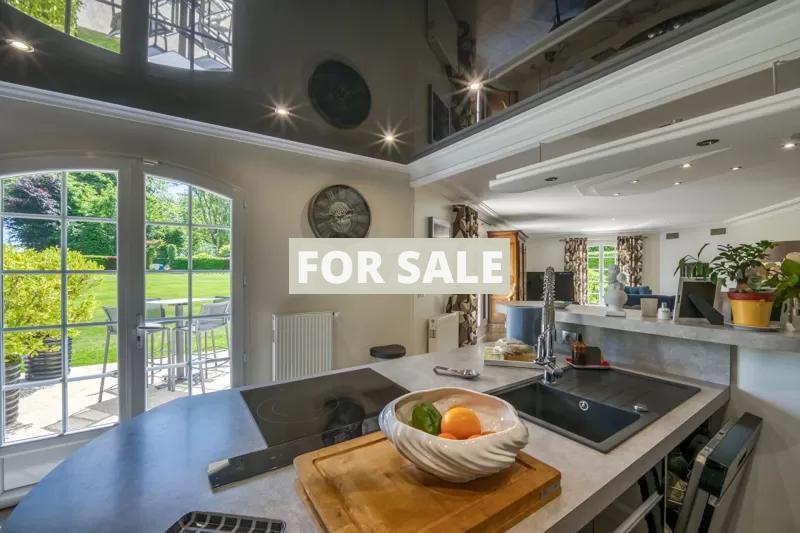 Beautiful Detached Rural House with Landscaped Garden