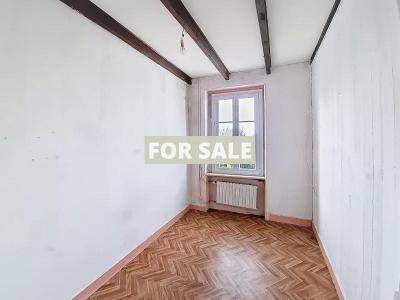 Traditional House with Garden