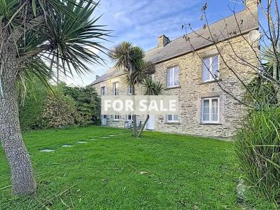 Beautiful House in Quiet Setting Close to the Coast