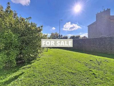 Stone Built House with Garage and Garden