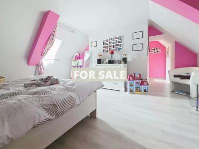 Detached Country House with Outbuilding