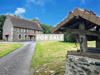 Detached Country House with Outbuilding