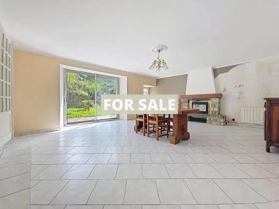 Detached Country House with Outbuilding