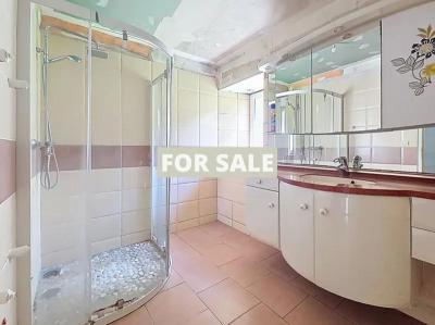 Detached Country House with Outbuilding