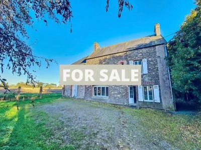 Detached Country House with Outbuilding