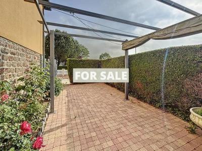 Detached House with Garden