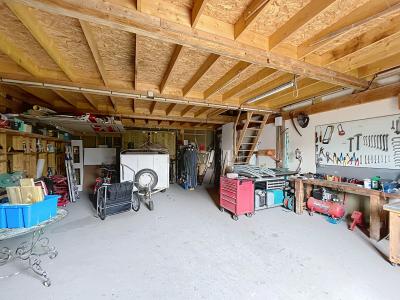 Detached House with Garden by the Coast