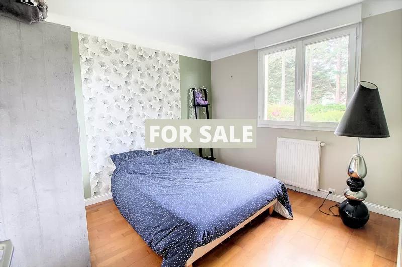 Lovely Detached House and Garden by the Coast