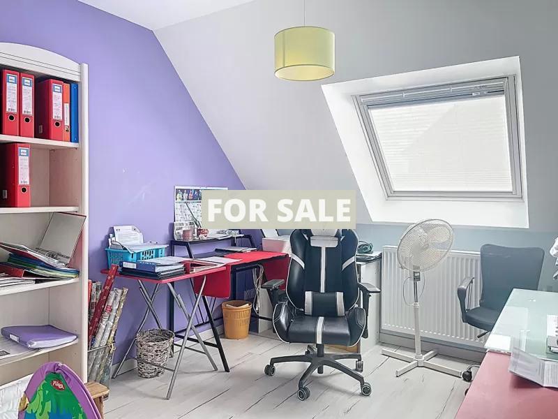 Contemporary House in Coastal Location