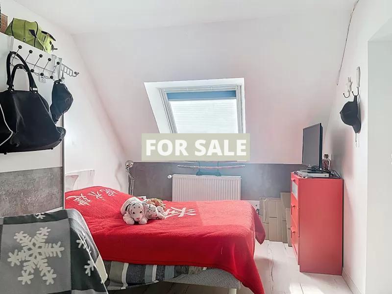 Contemporary House in Coastal Location