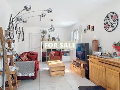 Contemporary House in Coastal Location