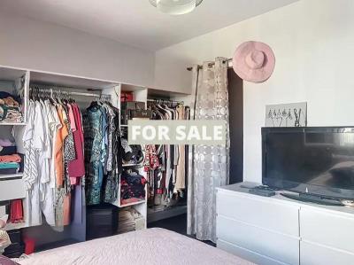 Contemporary House in Coastal Location