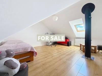 Detached House Nestled in Absolute Tranquility