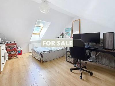 Detached House Nestled in Absolute Tranquility