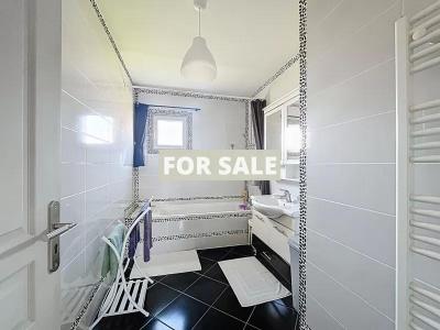 Contemporary Detached House by the Coast