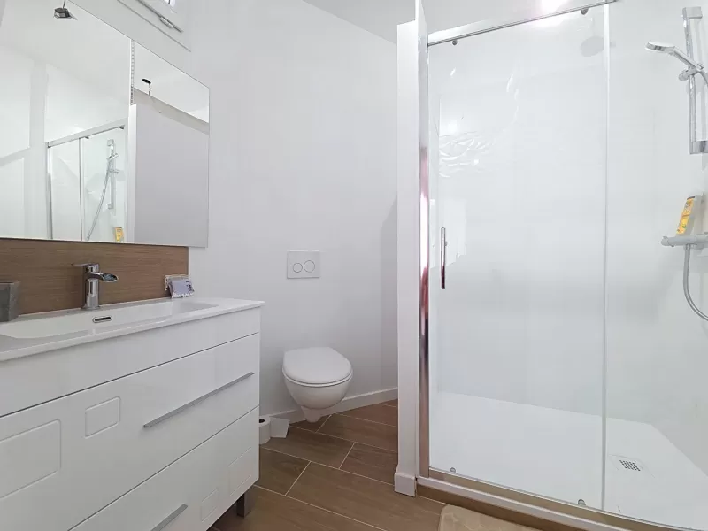 Beautiful House with Garden by the Coast