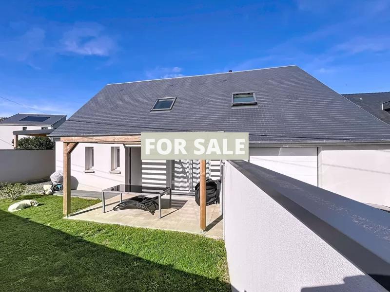 Contemporary Detached House by the Coast