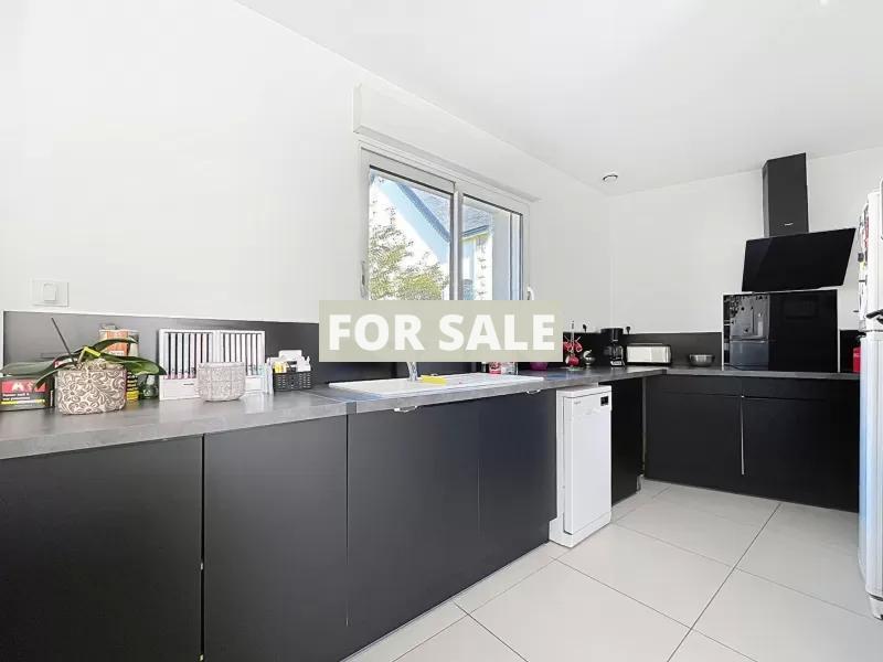 Contemporary Detached House by the Coast