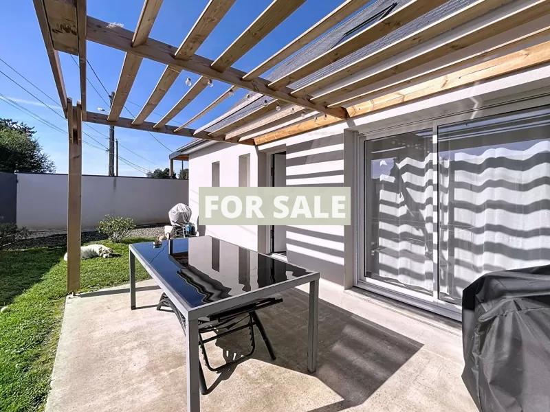 Contemporary Detached House by the Coast