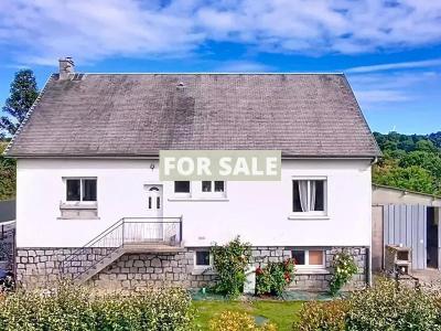 Detached House with Landscaped Garden