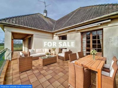 Detached House with Garden