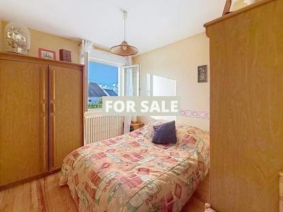 Detached House with Garden by the Coast