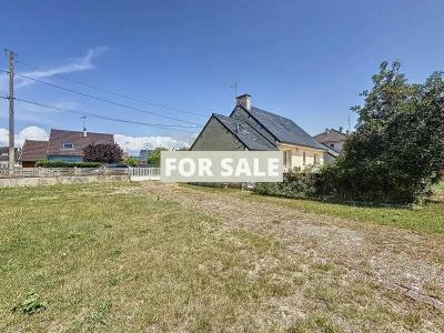Two Houses in Coastal Resort Town Location