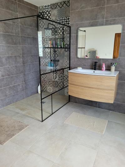 Former Winegrowers Property, Completely Renovated