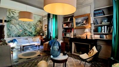 Maison De Maitre With Patio And Courtyard