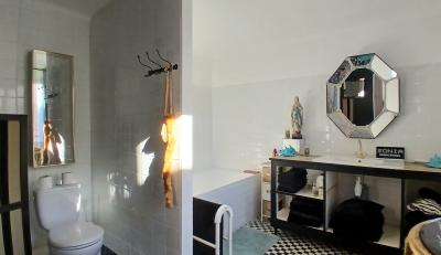 Impressive 18th Century Mansion House