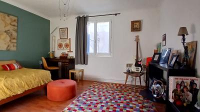 Maison De Maitre With Patio And Courtyard